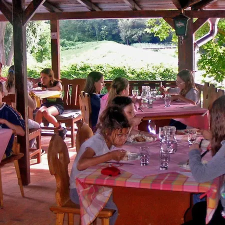 B&B Halaszcsarda Etterem Es Panzio *