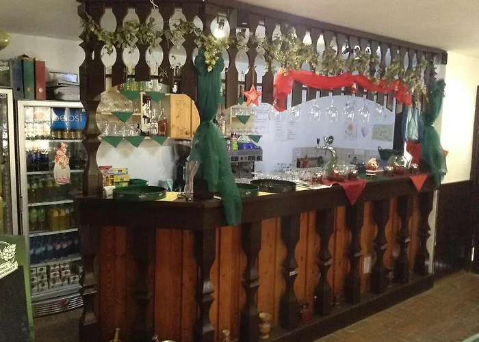 Halaszcsarda Etterem Es Panzio 住宿加早餐酒店 *